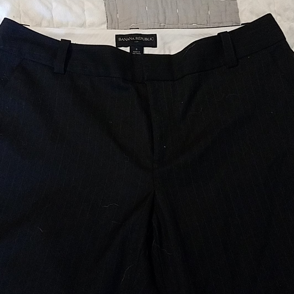 Size 6 Banana Republic trousers